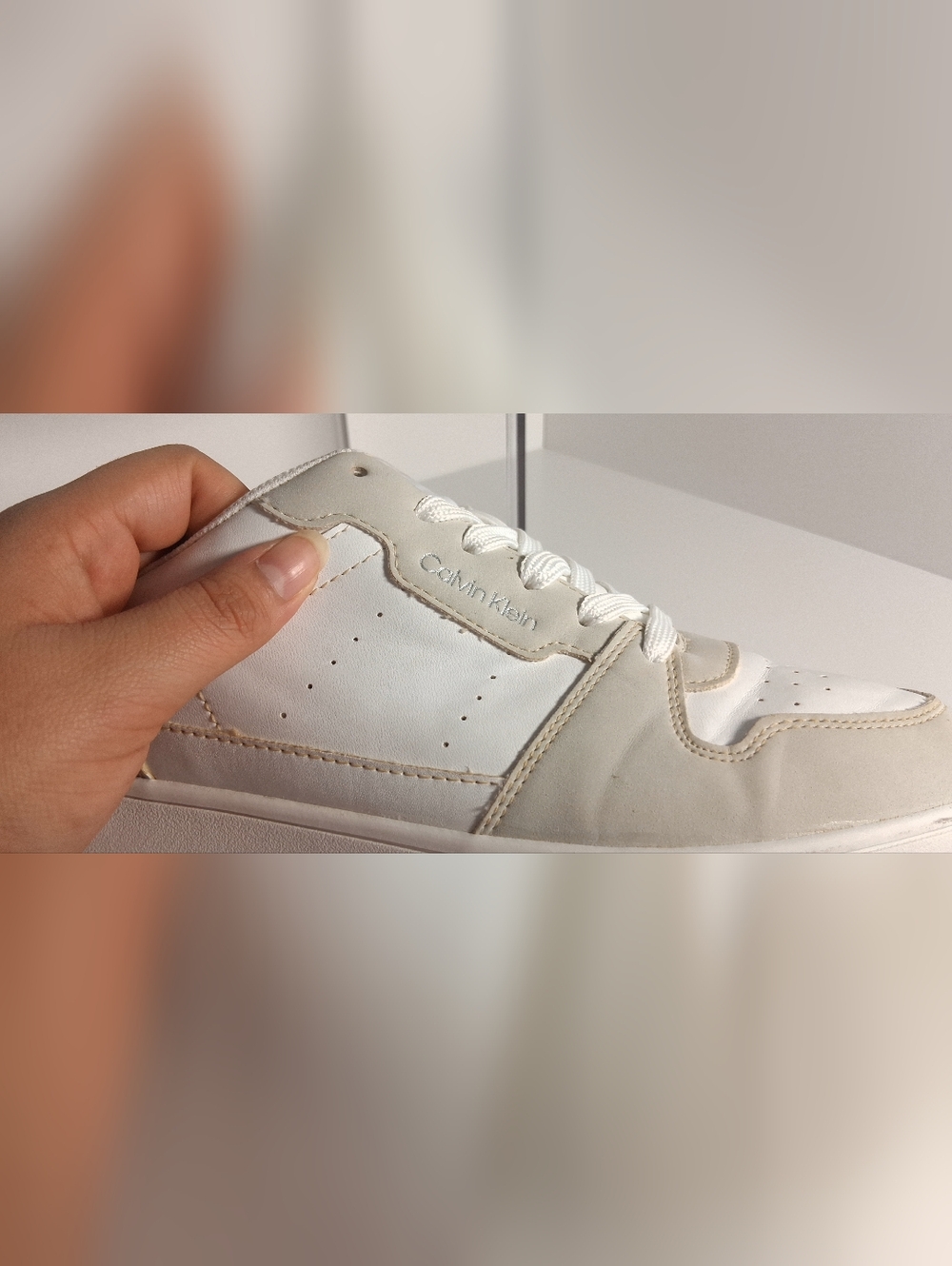 Calvin Klein White and Beige Low-Top Women's Sneakers Size 9M - Picture 11 of 14